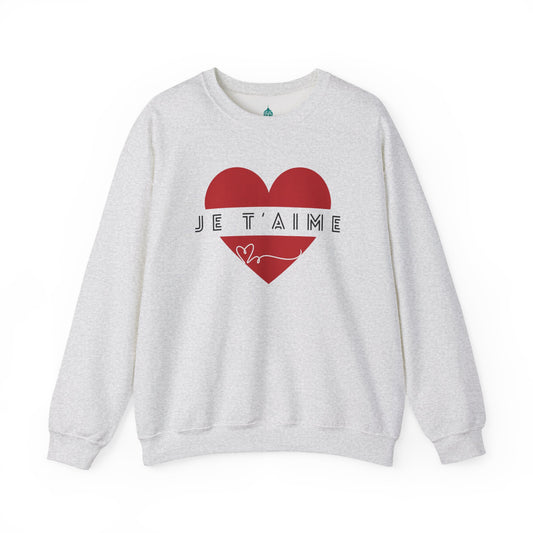 Je T'aime Heart Sweatshirt - Romantic French Love Pullover, White Crewneck with Red Heart Design, Cute Gift for Partner or Spouse